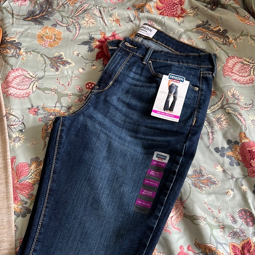 New Bootcut Jeans